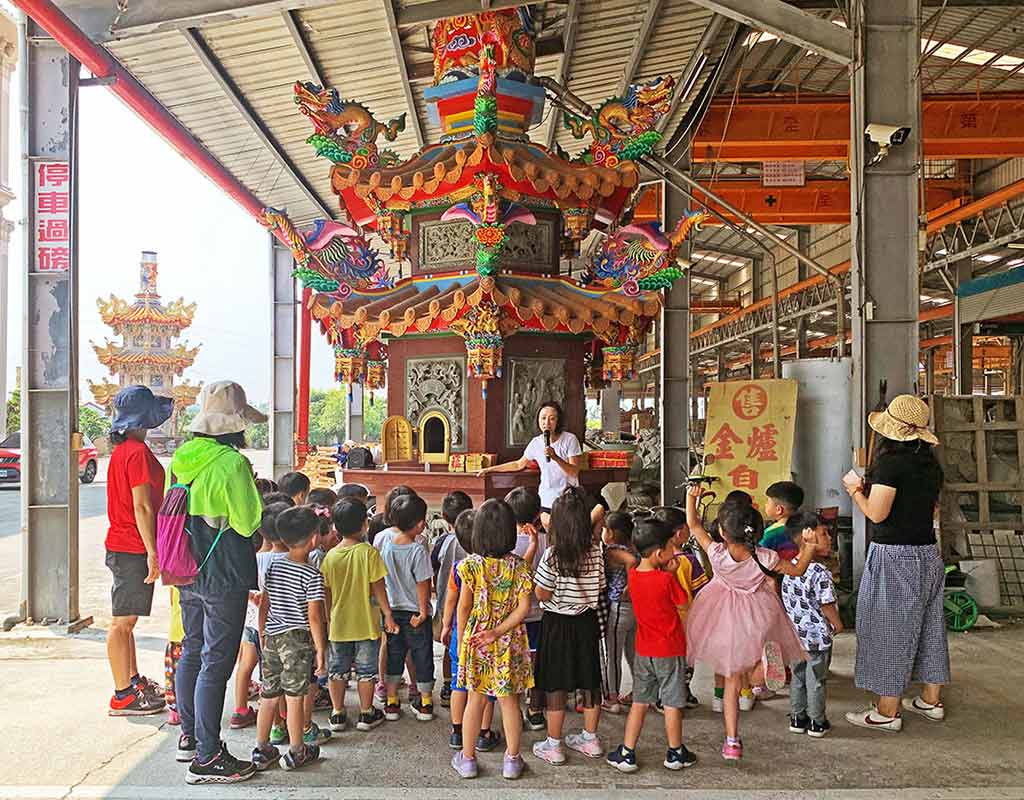 弘全幼稚園小朋友參訪傳說藝品，探索傳統文化之美